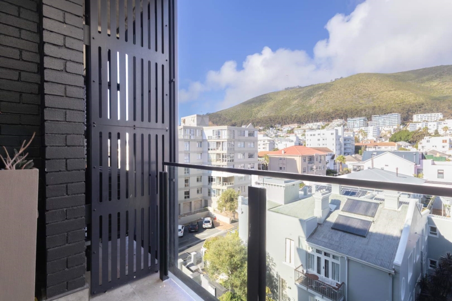 1 Bedroom Property for Sale in Sea Point Western Cape